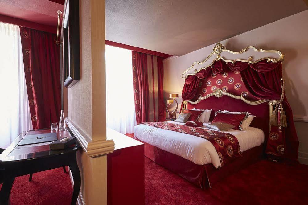 Le Stelsia Resort Saint-Sylvestre-sur-Lot Экстерьер фото